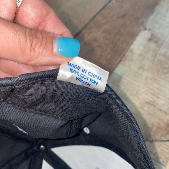 Vintage White Sox YOUTH Snapback baseball Hat, Genuine Merchandise - Picture 6 of 8